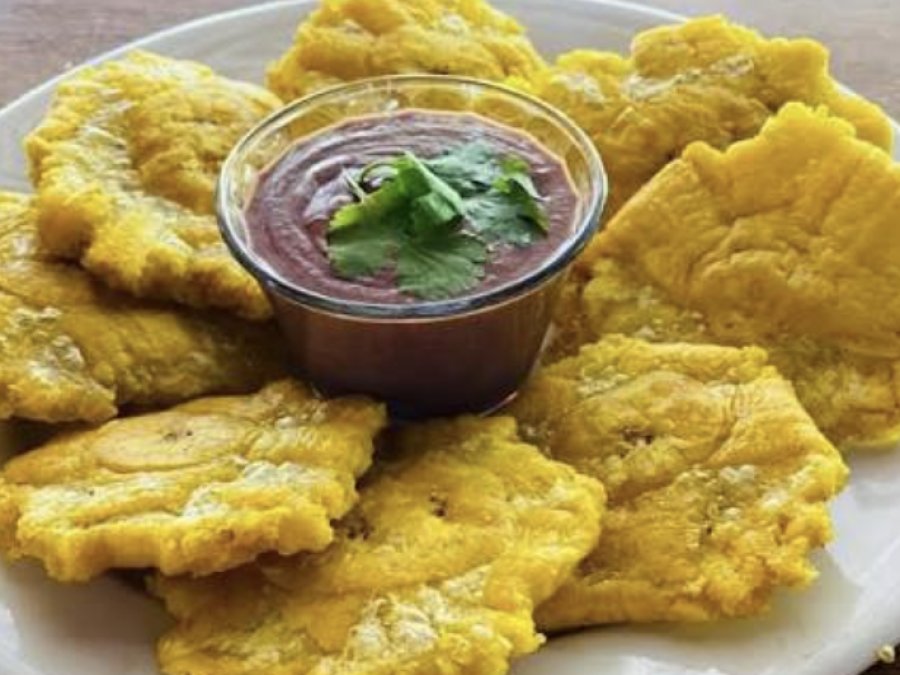 PATACONES CON FRIJOLES